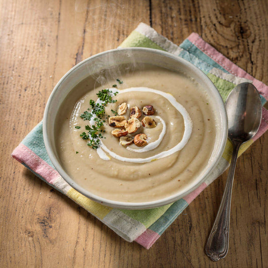 Haselnuss-Topinambursuppe