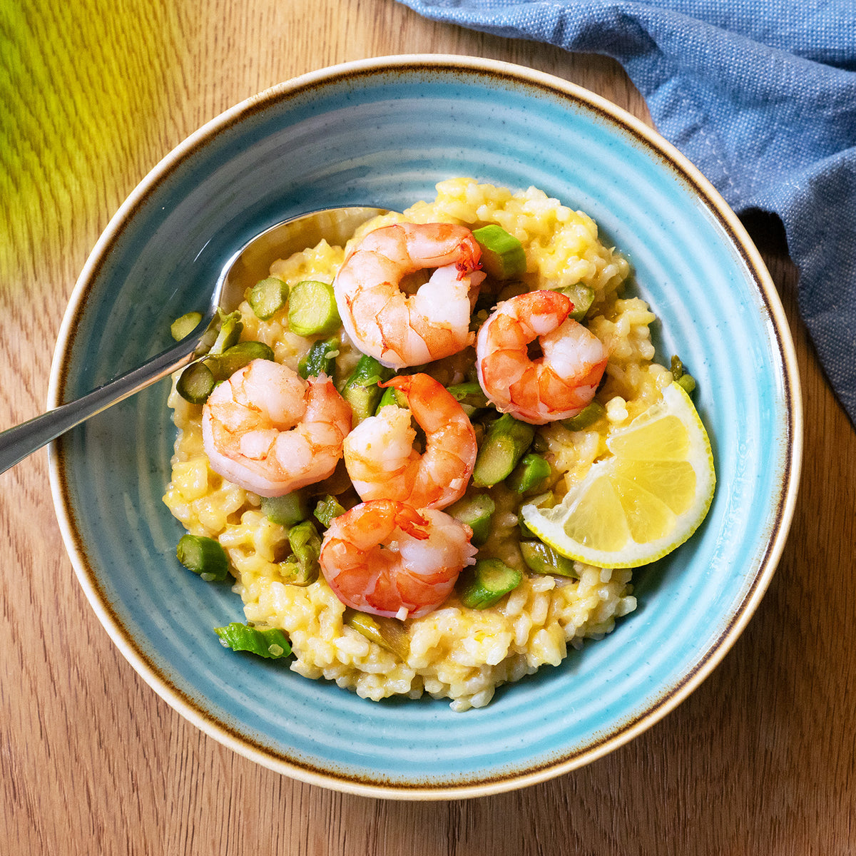 Risotto au citron avec crevettes Selva et asperges